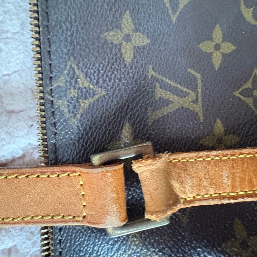 Louis Vuitton tote. See pics for call outs - Picture 9 of 12